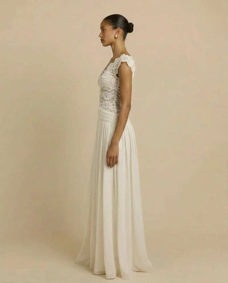 Élira Nocturne Maxi Dress