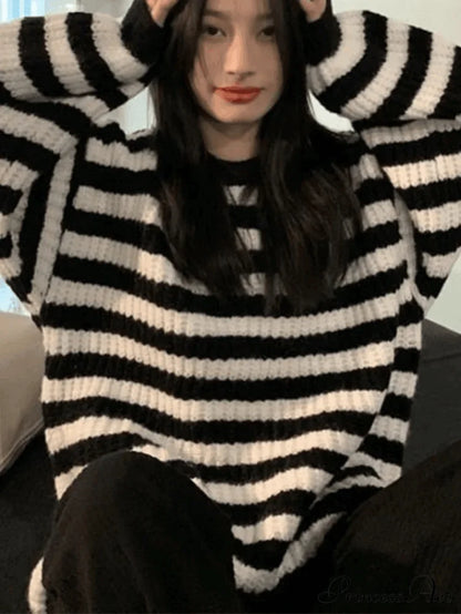 Cozy Charming Fringe Sweater Sweaters