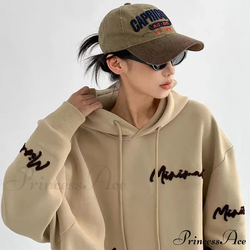 Knit Lettering Embroidery Hoddie Free From Label