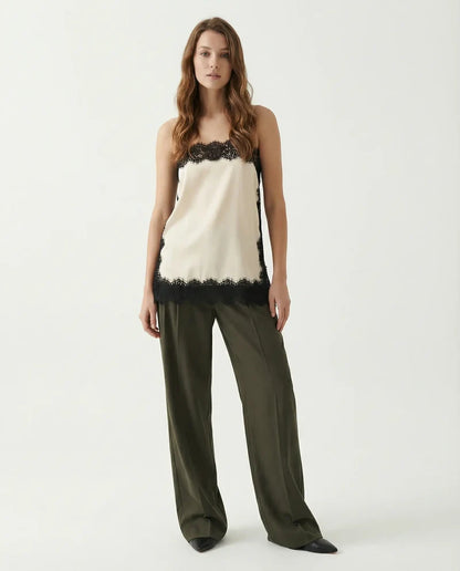 Élise Lace Slip Top