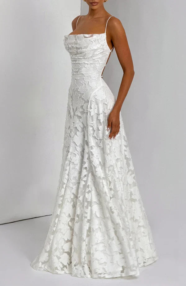 Élodie Lace Backless Maxi Dress