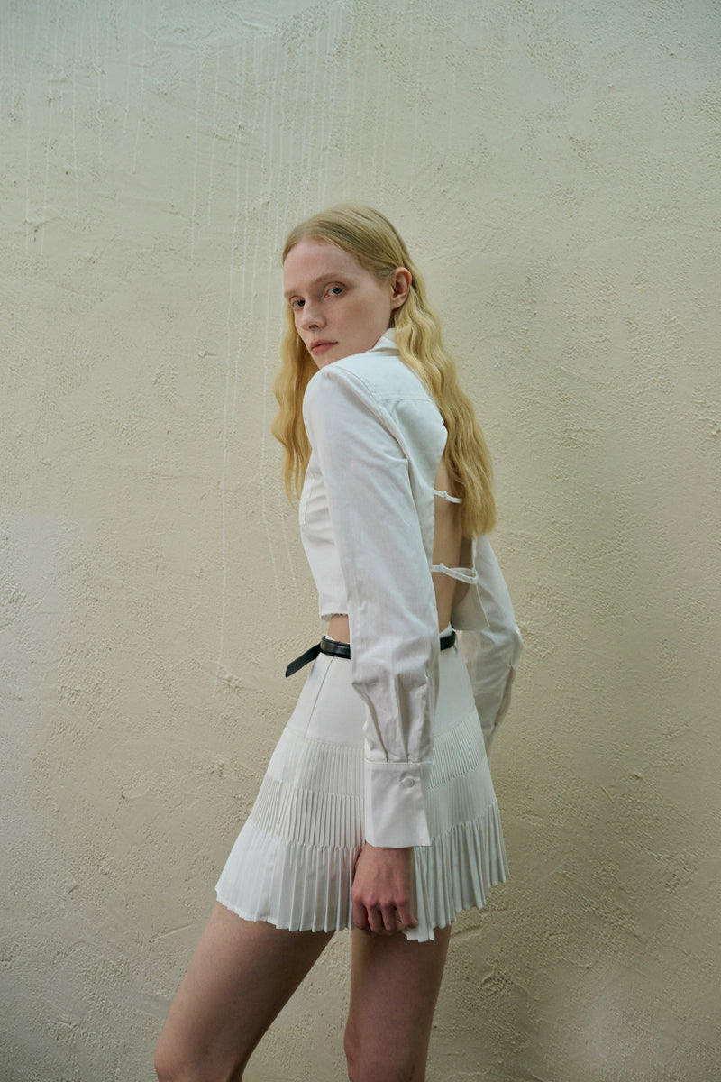 Open back cropped shirt